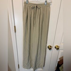 DKNY 100% Silk Beige Elastic Waist Pants Women’s S Lightweight Luxury